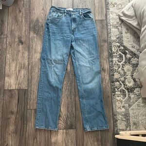 Abercrombie & Fitch The ‘90s Straight Ultra High Rise Jeans